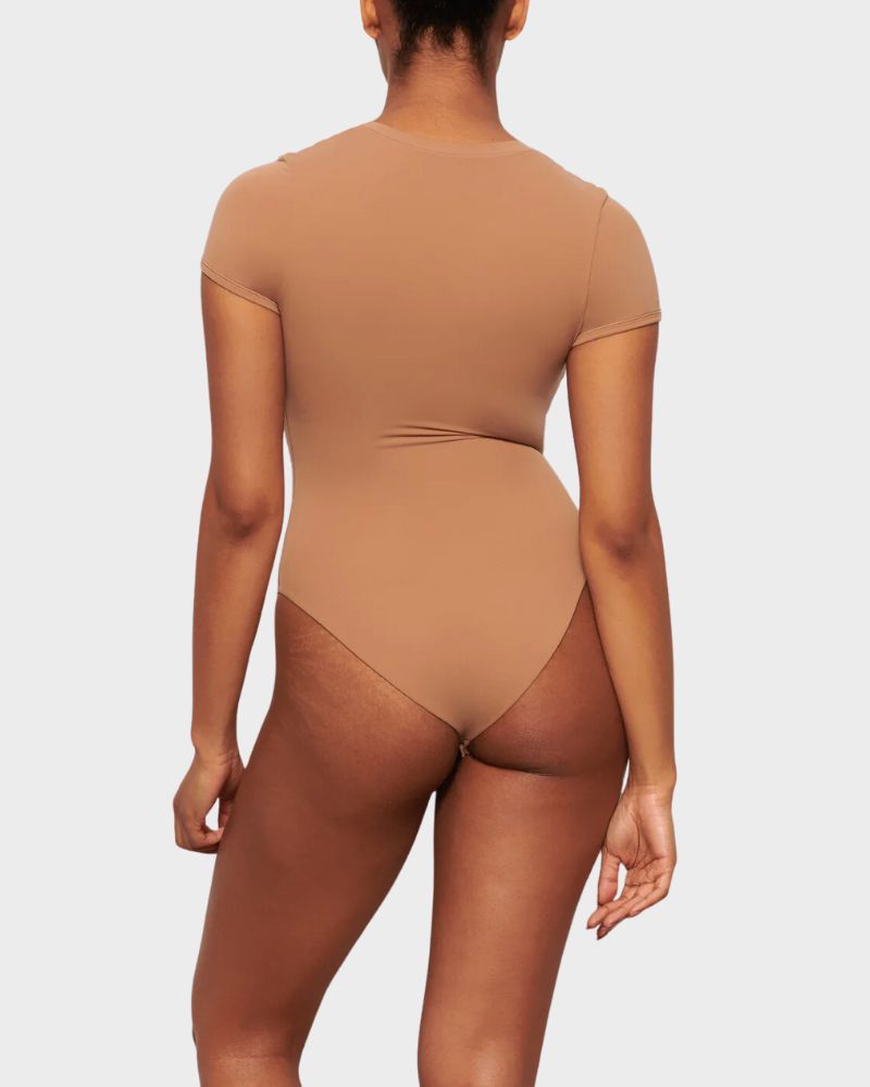 Seamless Everyday T-Shirt Bodysuit: Curve-Hugging, Tummy Control Shapewear for Women