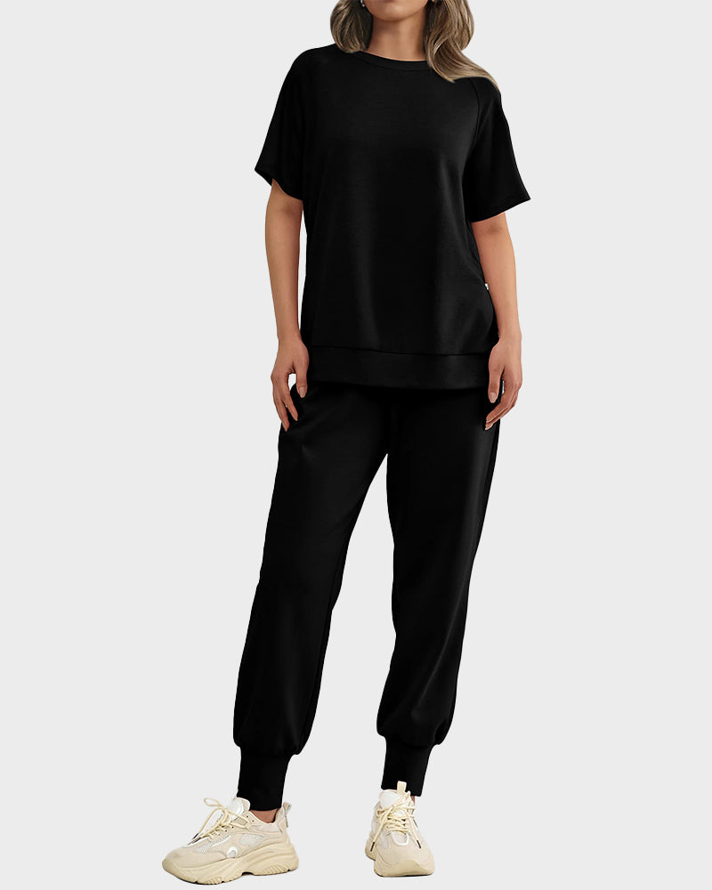 Comfortable 2-Piece Lounge Pullover & Jogger Pants Set with Zipper Slits