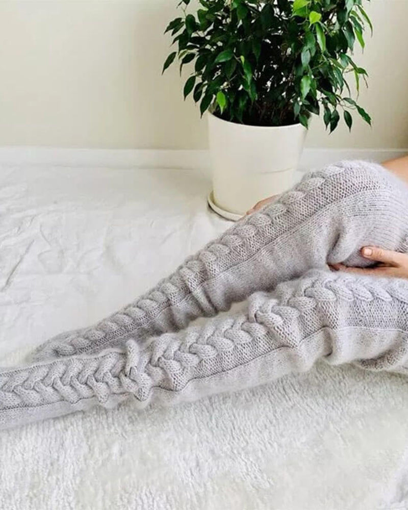 Warm Cable Knit Over-Knee Socks: Cozy, Stylish, Luxurious Winter Comfort