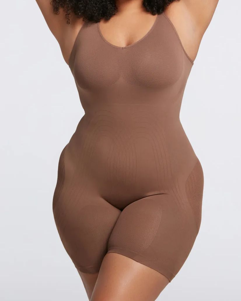 Seamless Mid-Thigh Full Body Shaper Bodysuit: Core, Thighs, Bust, Booty Lift